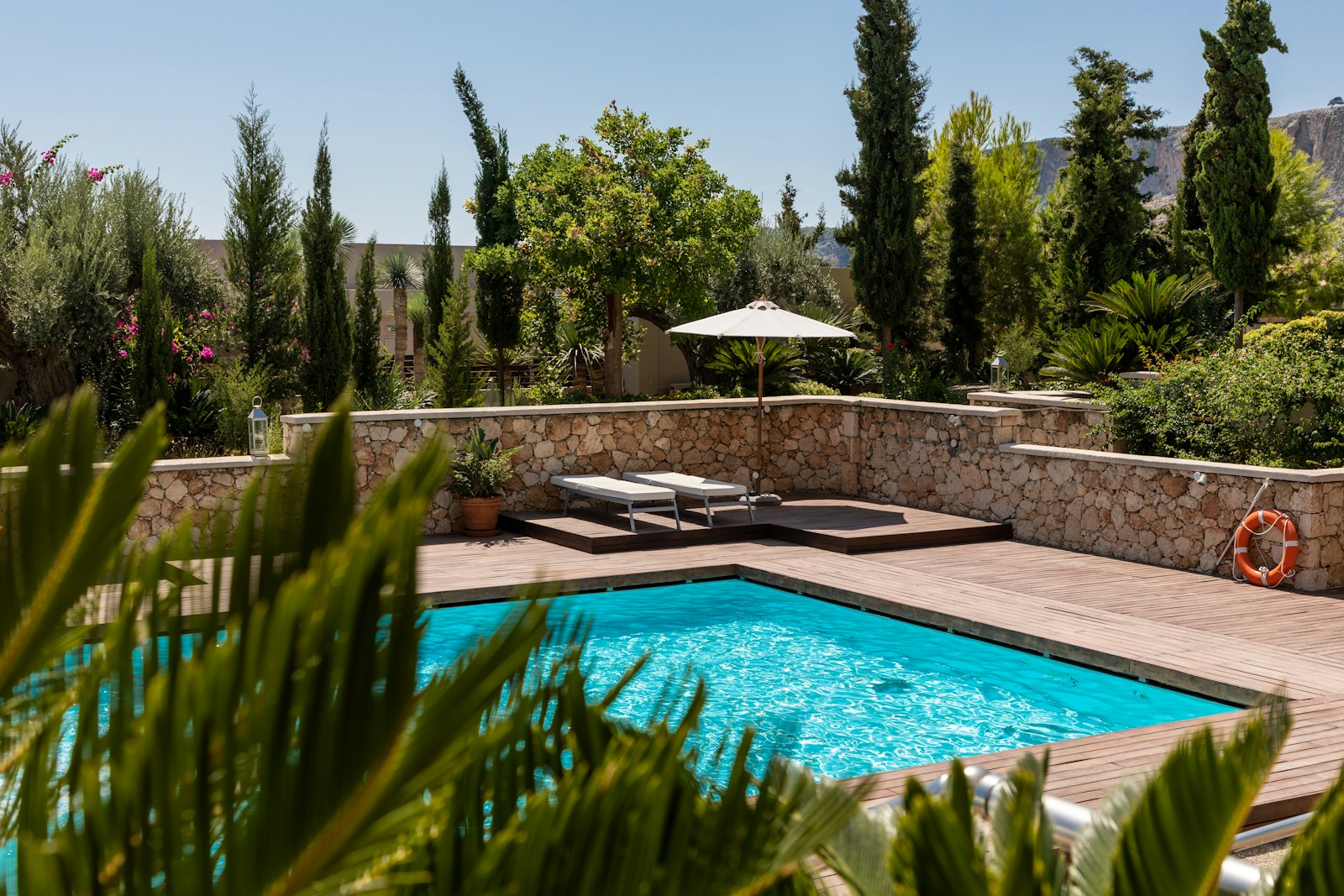 Verdugo's & Sons Custom Pools and Spas pool services